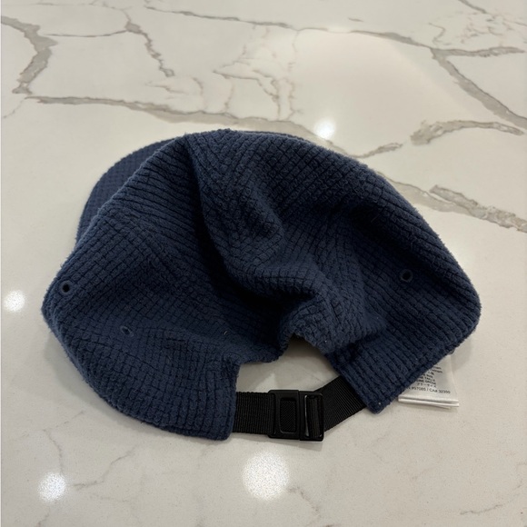 Outdoor Research Dark Blue Textured Cap - Picture 2 of 2